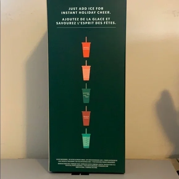 COPY - Limited Holiday Starbucks Reusable cups - Picture 4 of 4